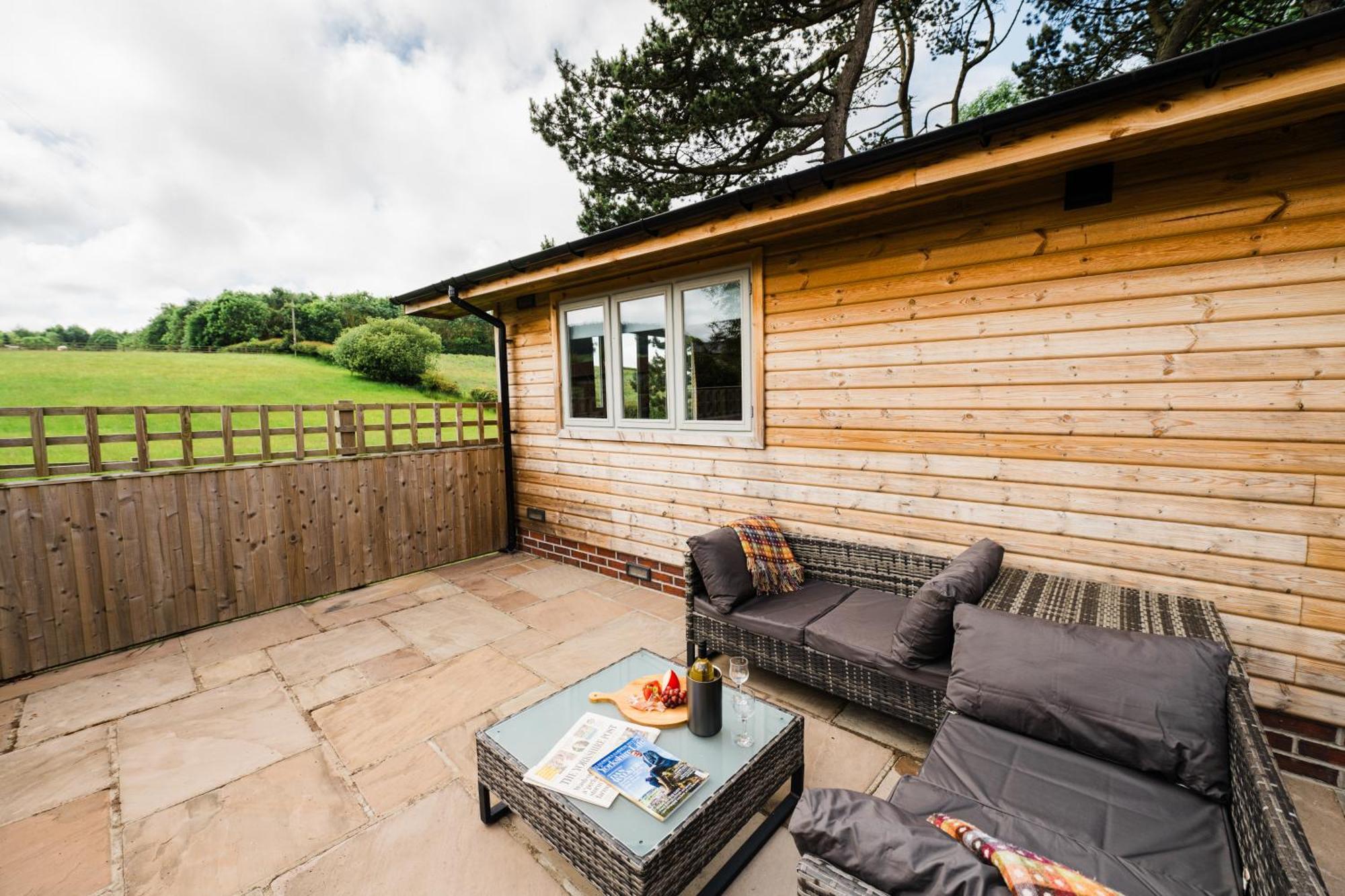 Low Moor Lodge Scarborough Esterno foto