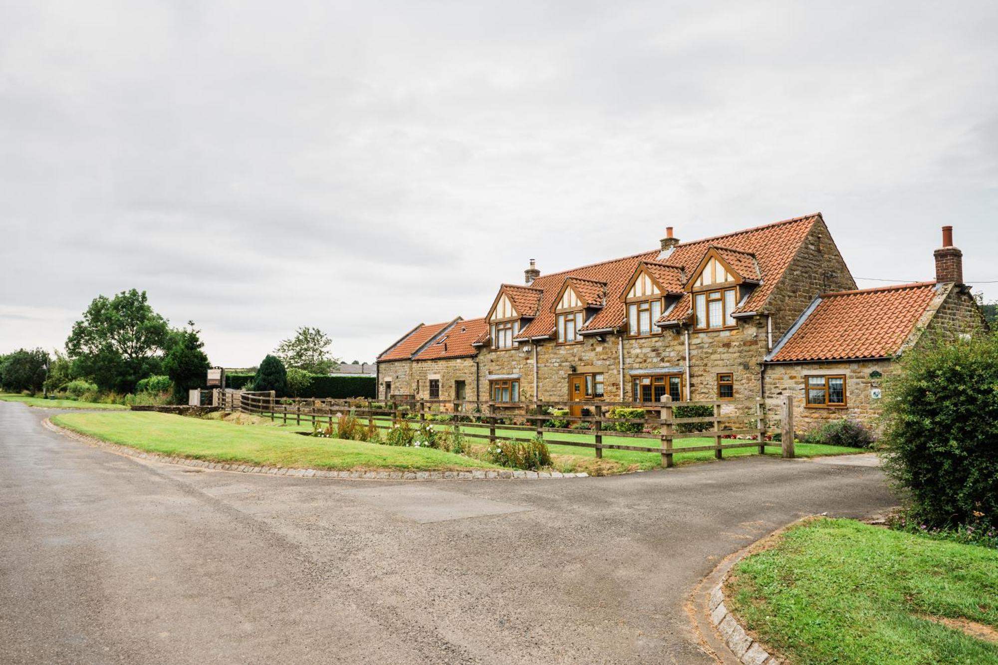 Low Moor Lodge Scarborough Esterno foto